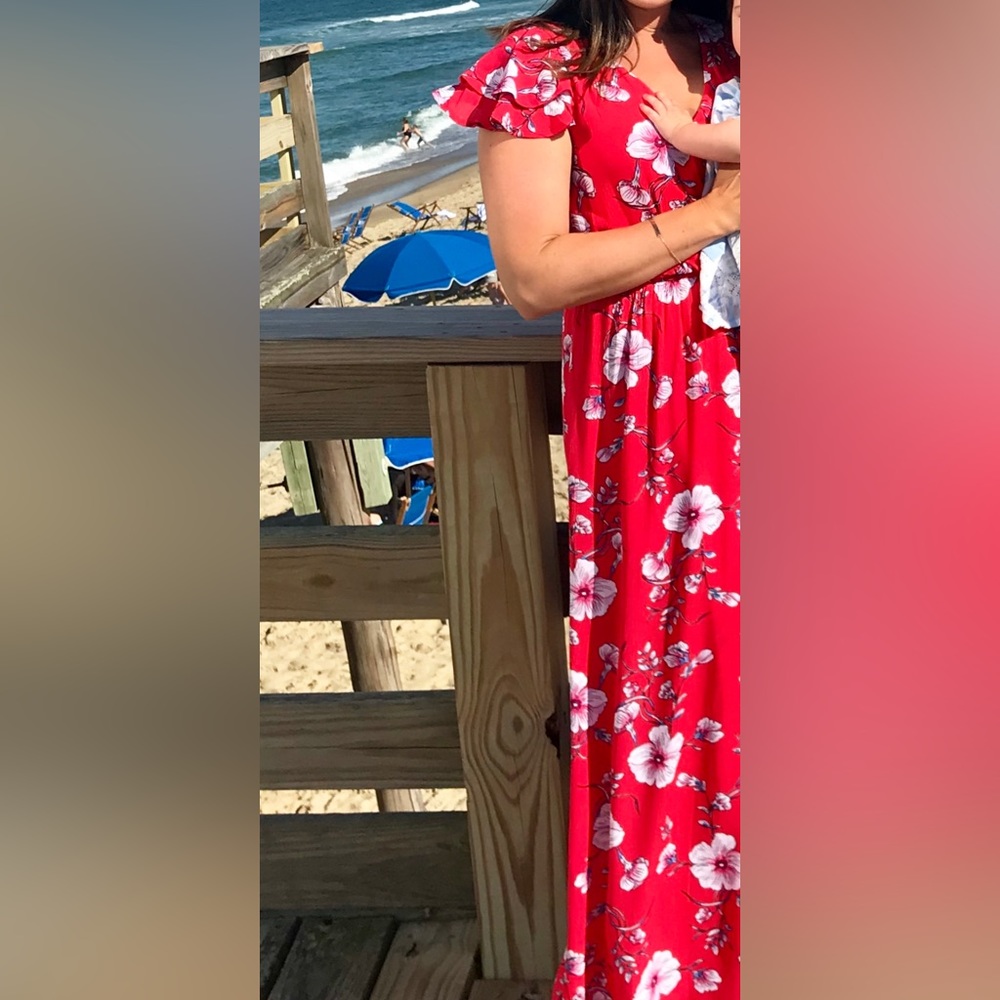 Floral belted dress with a slit - Picture 3 of 3